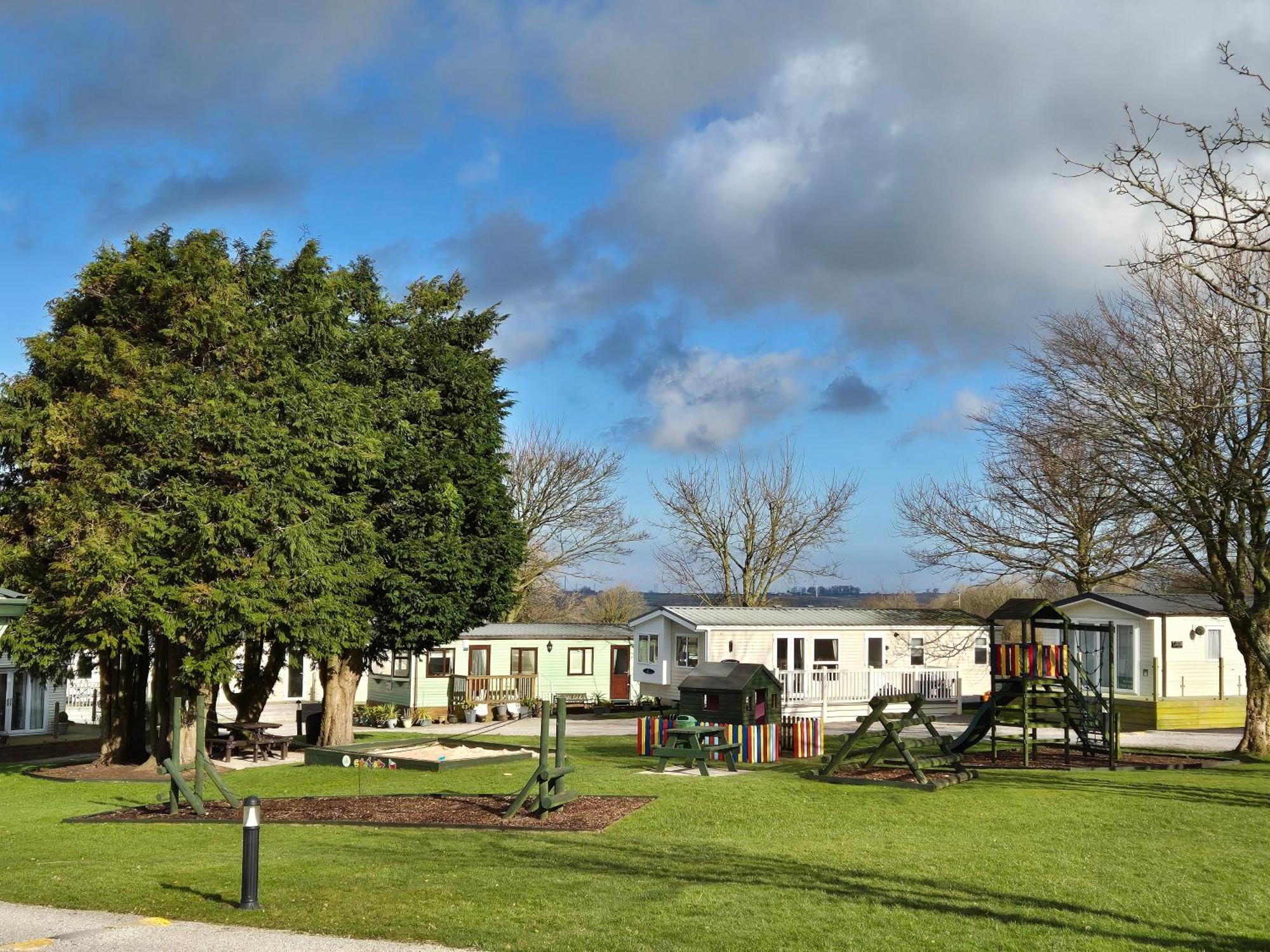 24 The Beeches Caravan Park Gilcrux Extérieur photo